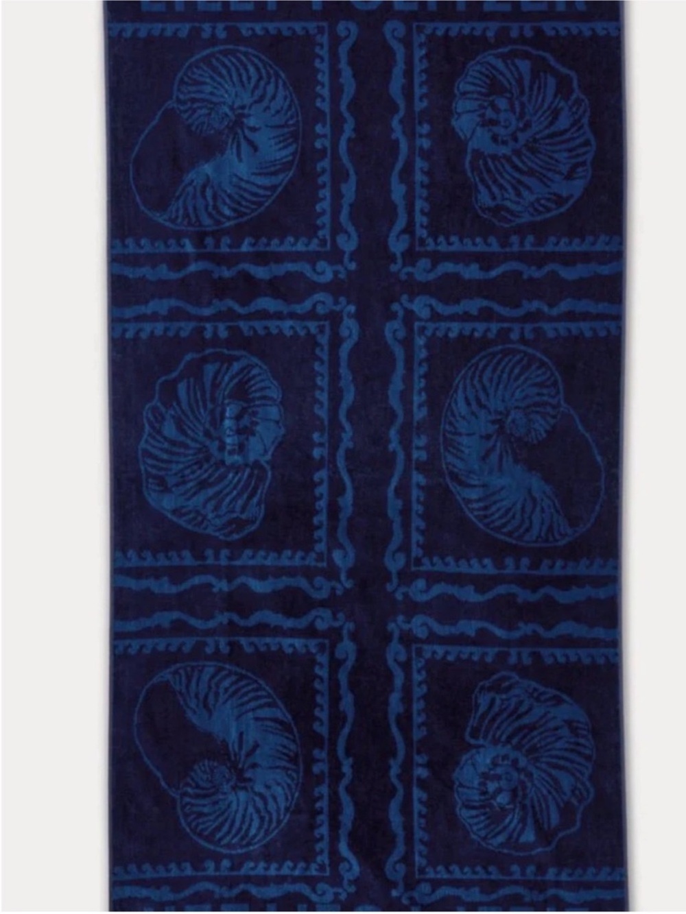 Lilly Pulitzer blue beach towel - Picture 2 of 3